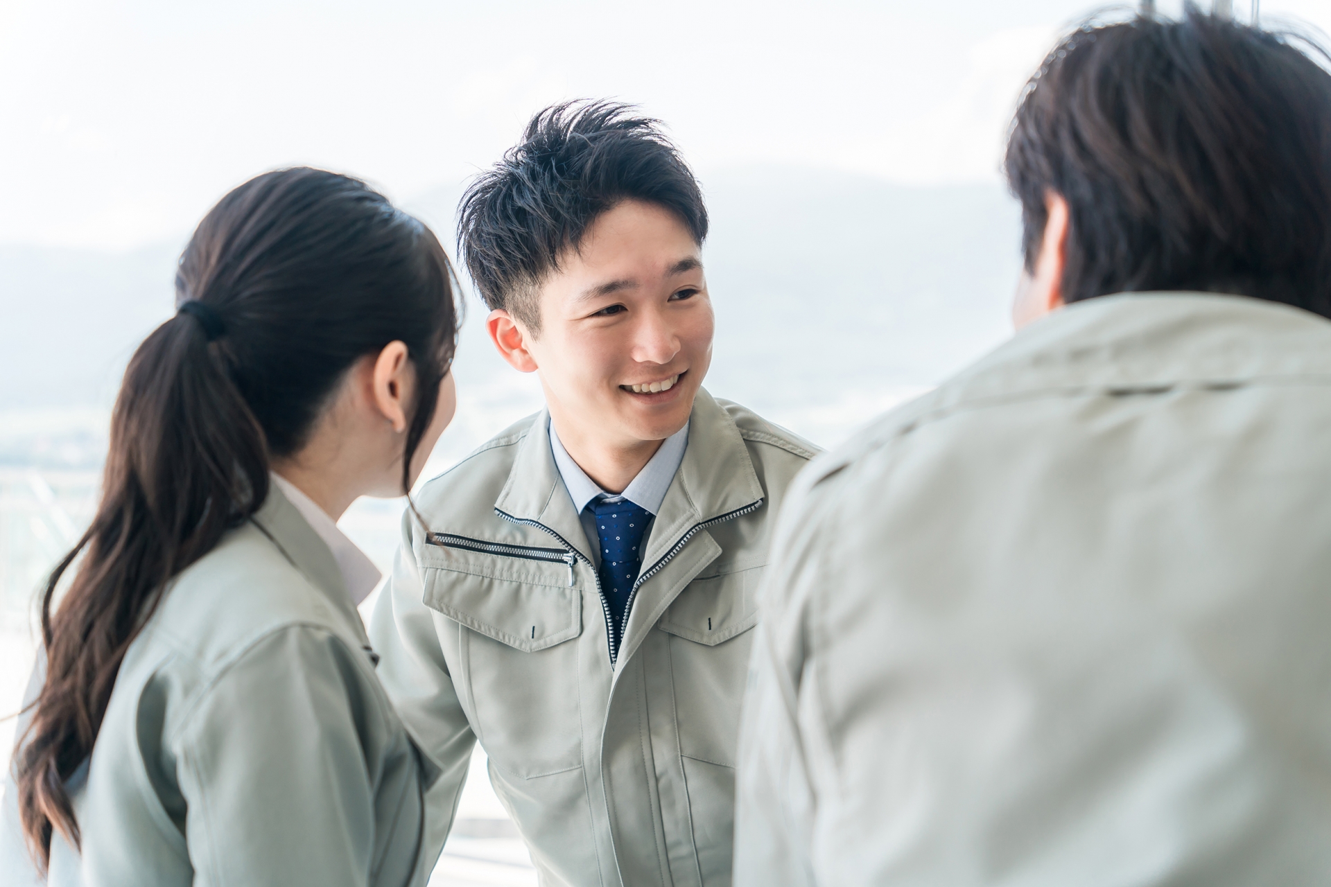 医療・精密電子部品を支える電気技術者・年間休日120日以上・残業ほぼなし