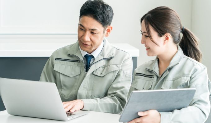 四国最大級の物流企業でキャリアアップを掴む！【総合物流職（管理職候補）】